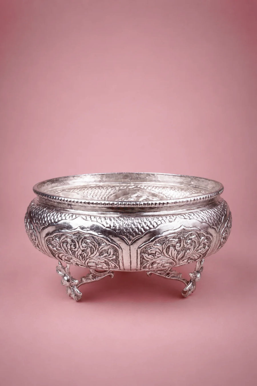 Surkhaab: Engraved T-Light Urli