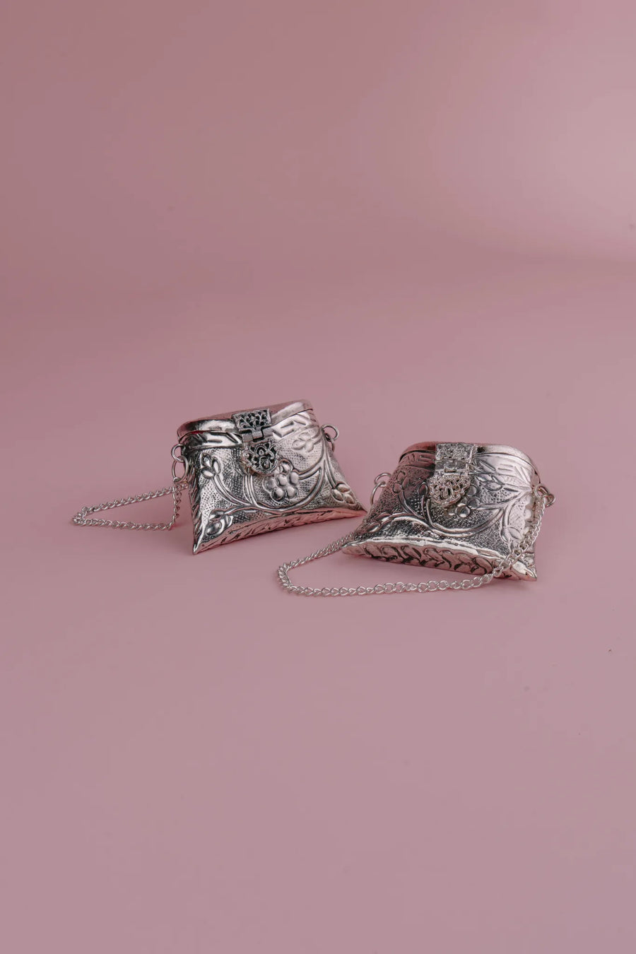 Batuaa: Mini Purse Lined with Velvet