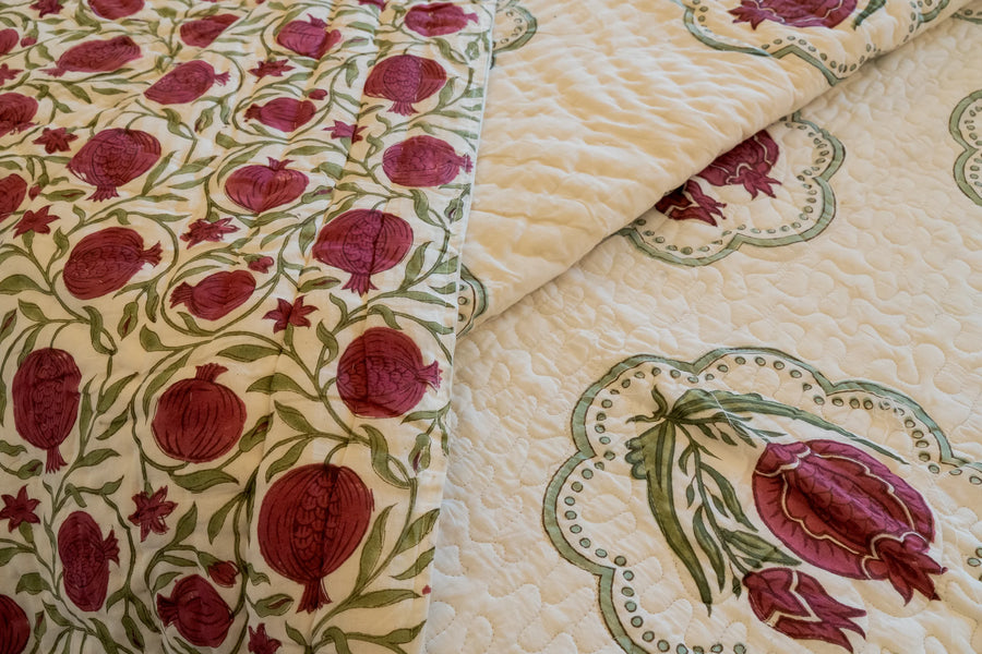 Khwabgaah Bedding : Scarlet Muse Set