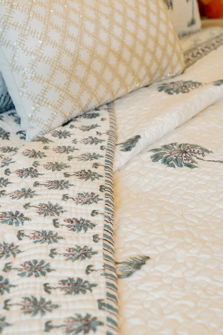 Khwabgaah Bedding : Palm Breeze Set